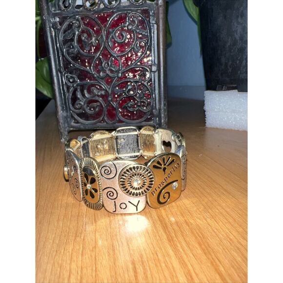 SPIRITUAL LOVE FAMILY JOY HEALTH SERENITY METAL PANEL LINK STRETCH BRACELET 1002 - Picture 4 of 5